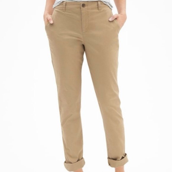 NWT Gap Girlfriend Khakis Size 4 - Picture 1 of 7